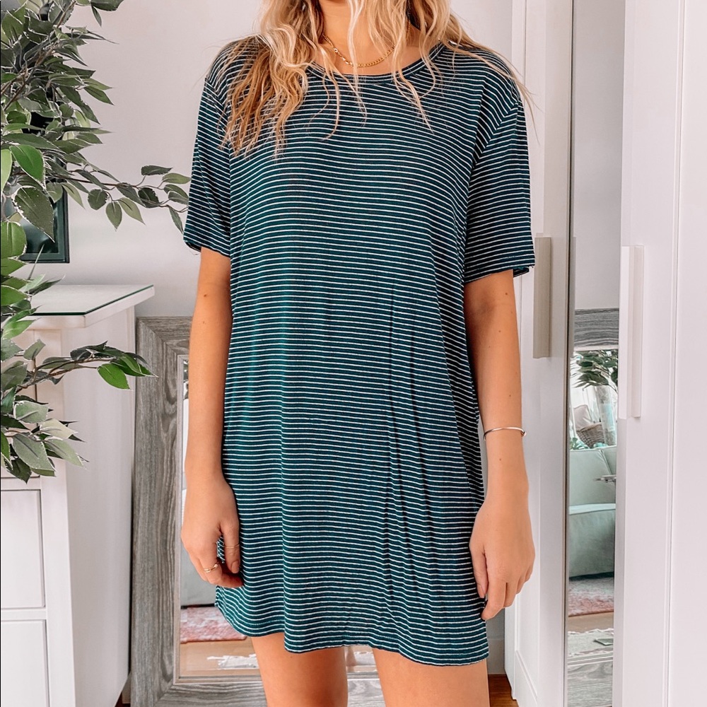 Brandy Melville T-shirt Dress (one size)